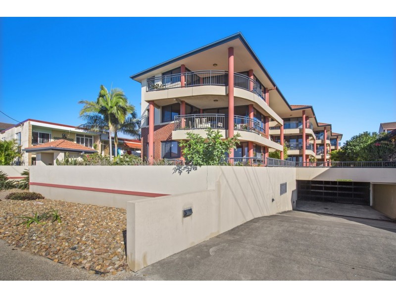 11/274 Marine Parade, Labrador QLD 4215