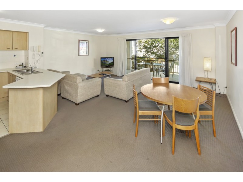 222/392 Marine Parade, Labrador QLD 4215