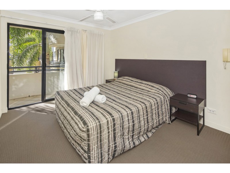 222/392 Marine Parade, Labrador QLD 4215
