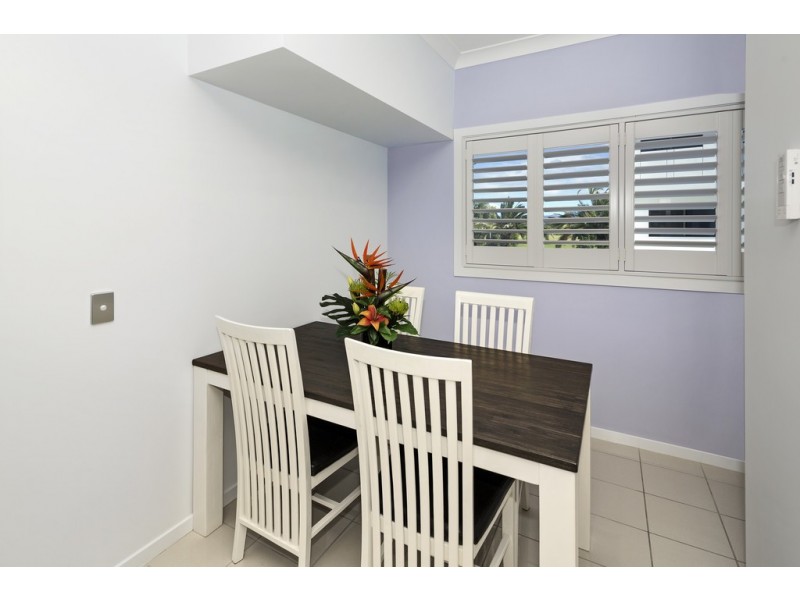 14/1 Mervyn Thomas Drive, Hope Island QLD 4212