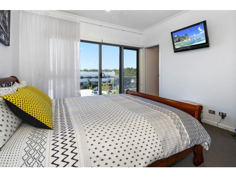 14/1 Mervyn Thomas Drive, Hope Island QLD 4212