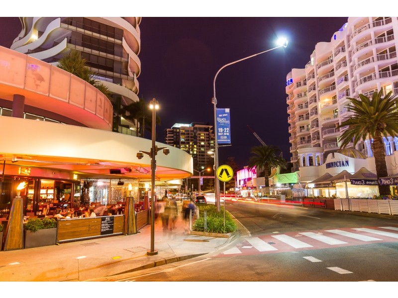 14 Cannes Avenue, Surfers Paradise QLD 4217
