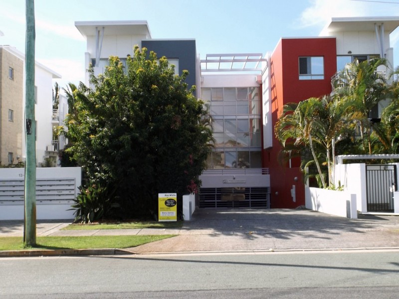 13/13-23 Bright Avenue, Labrador QLD 4215