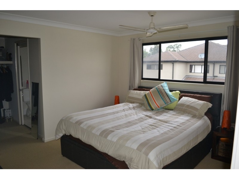 3/53 Gordon Street, Labrador QLD 4215