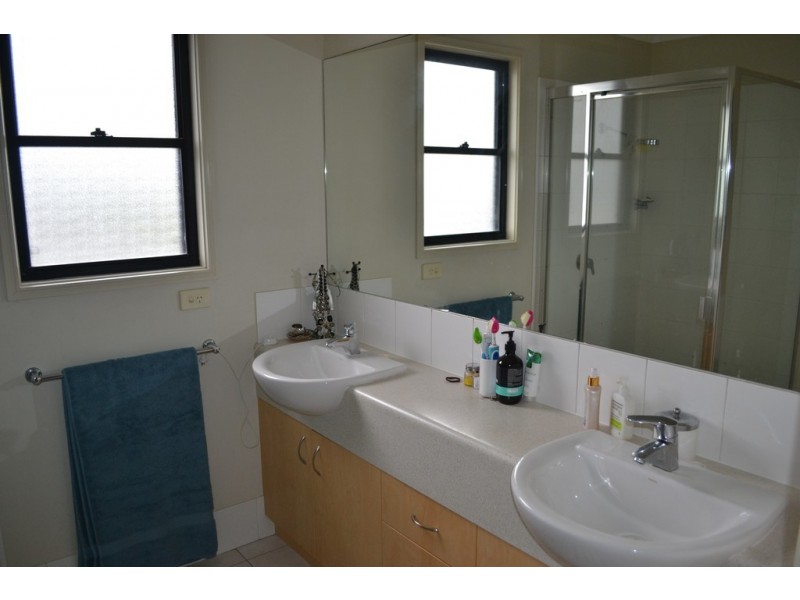 3/53 Gordon Street, Labrador QLD 4215