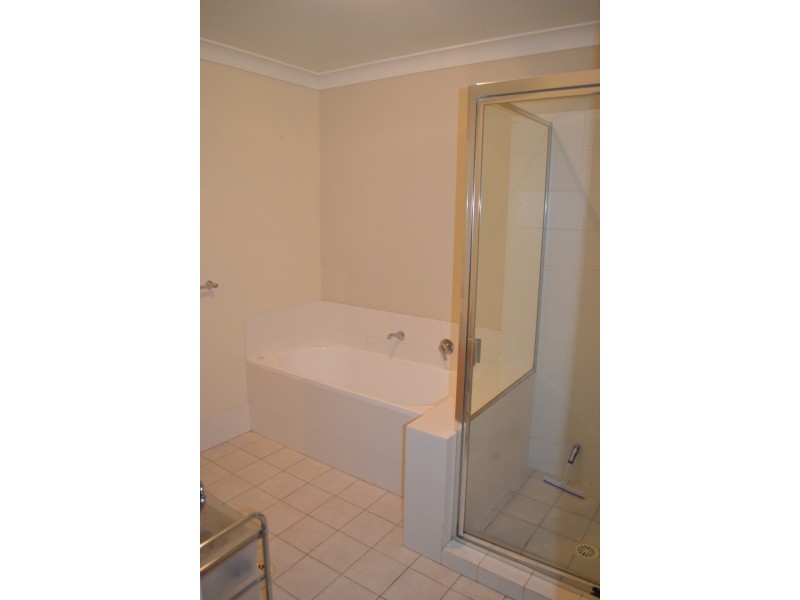 3/53 Gordon Street, Labrador QLD 4215