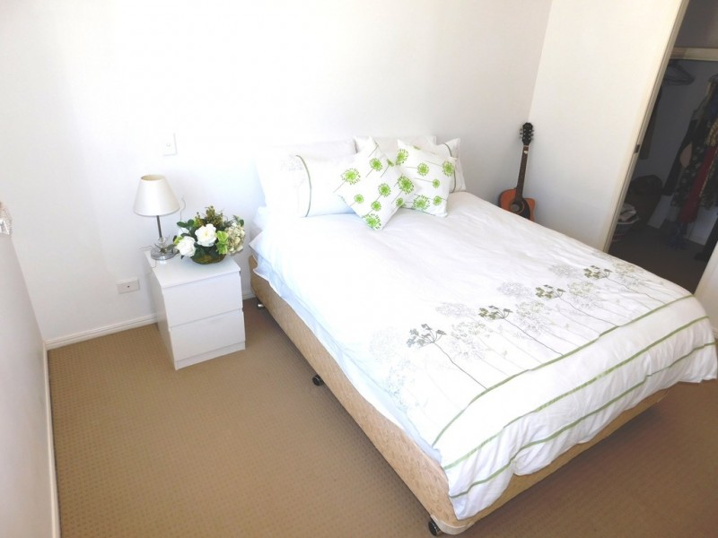 8/131 Muir Street, Labrador QLD 4215