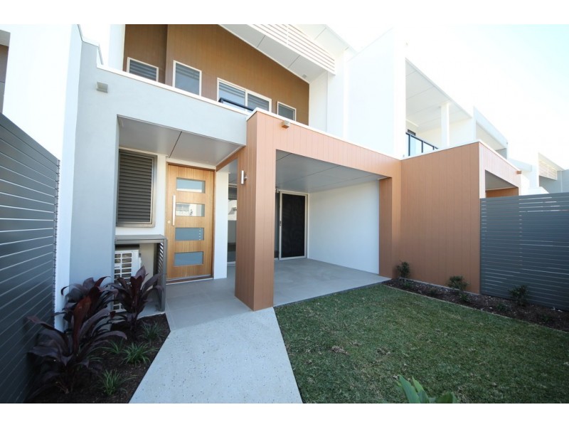 55 Florabella Drive, Robina QLD 4226