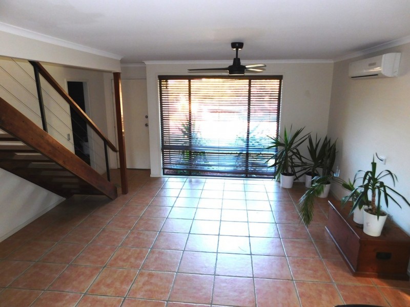 9/35 McMillan Street, Labrador QLD 4215