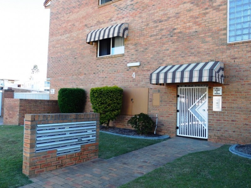 9/4 Brighton Street, Biggera Waters QLD 4216