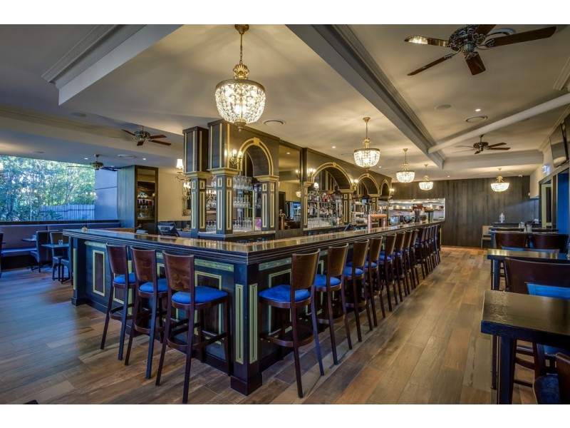 26 Broadwater Avenue, Hope Island QLD 4212