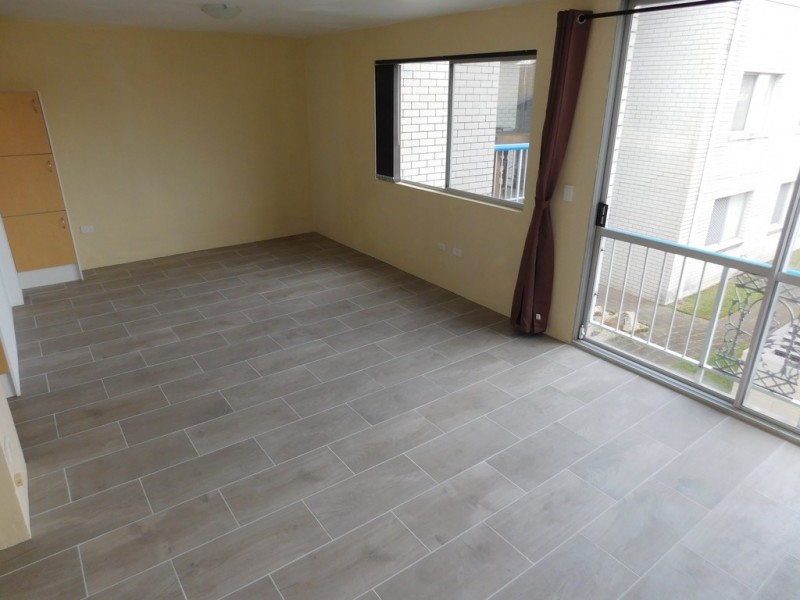 7/294 Marine Parade, Labrador QLD 4215