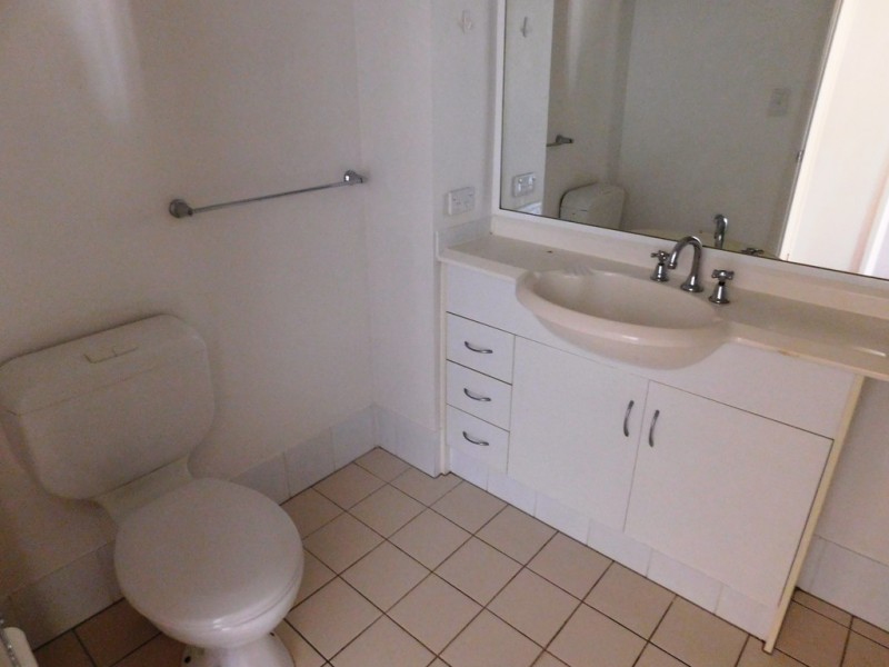 11/183 Government Road, Labrador QLD 4215