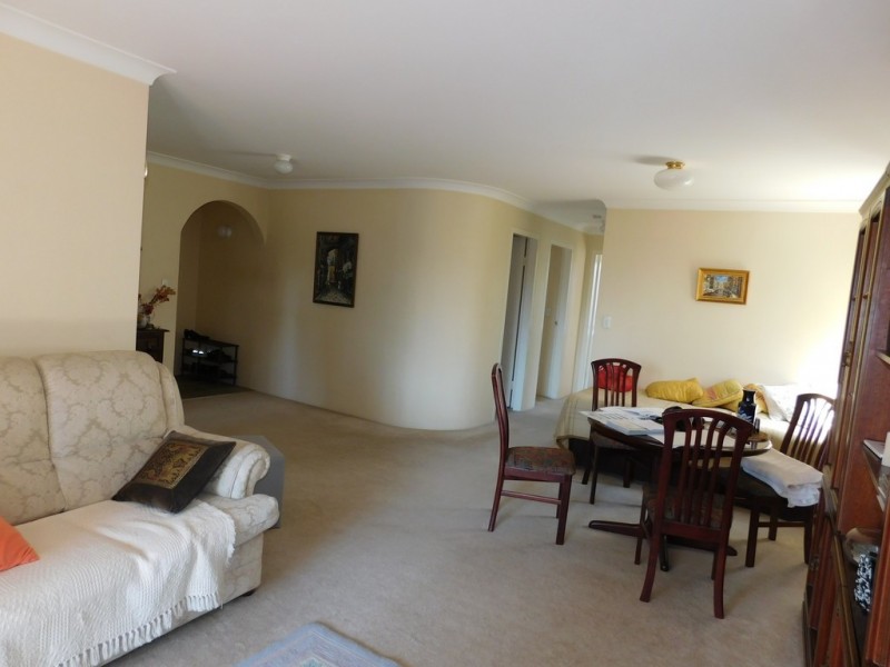 17/9 Bayview Street, Runaway Bay QLD 4216