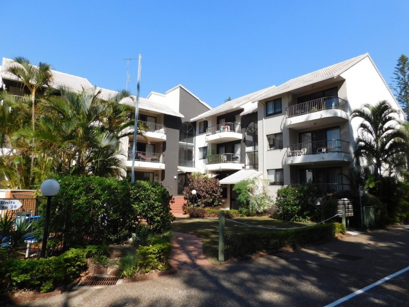 17/9 Bayview Street, Runaway Bay QLD 4216
