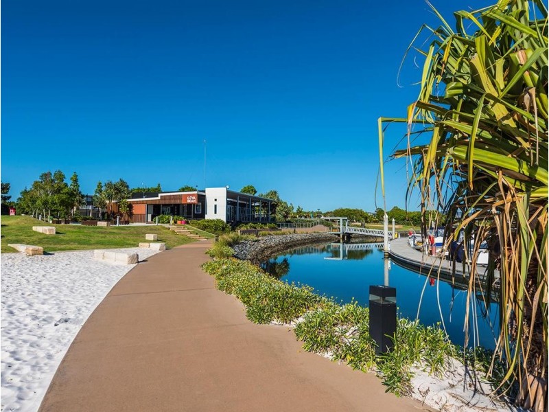 Hope Island QLD 4212