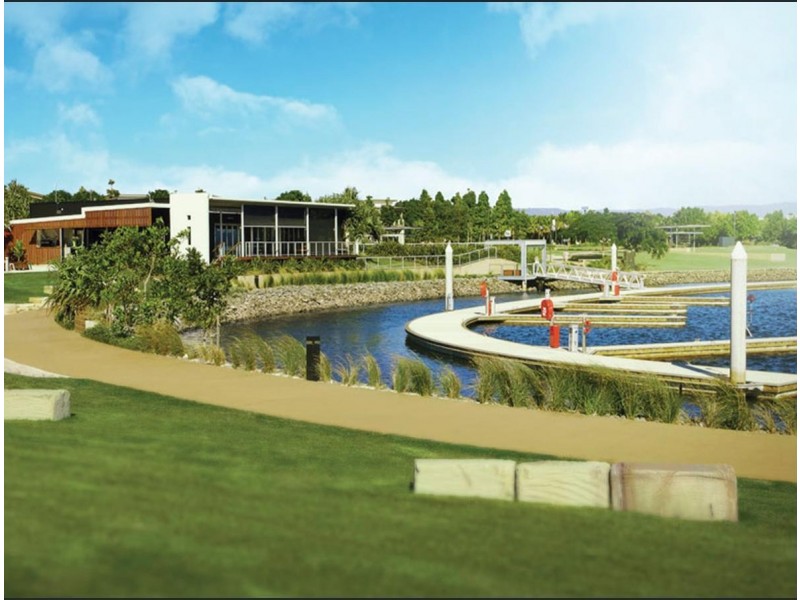 Hope Island QLD 4212