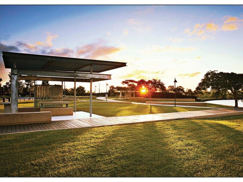 Hope Island QLD 4212