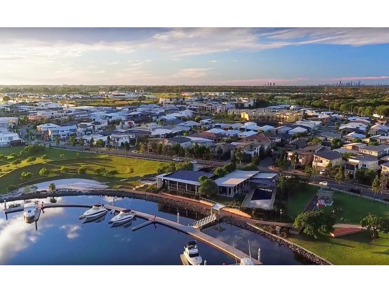 Hope Island QLD 4212