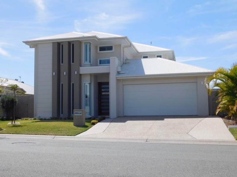 17 Azure way, Hope Island QLD 4212