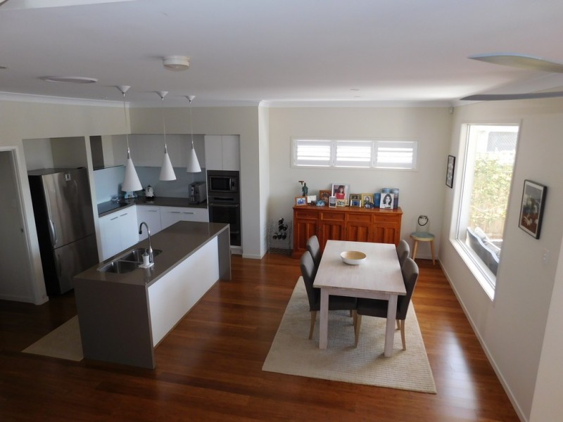 17 Azure way, Hope Island QLD 4212