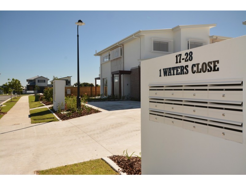 20/1 Waters Close, Hope Island QLD 4212