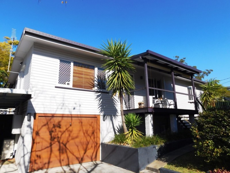 3 Echlin Street, Labrador QLD 4215