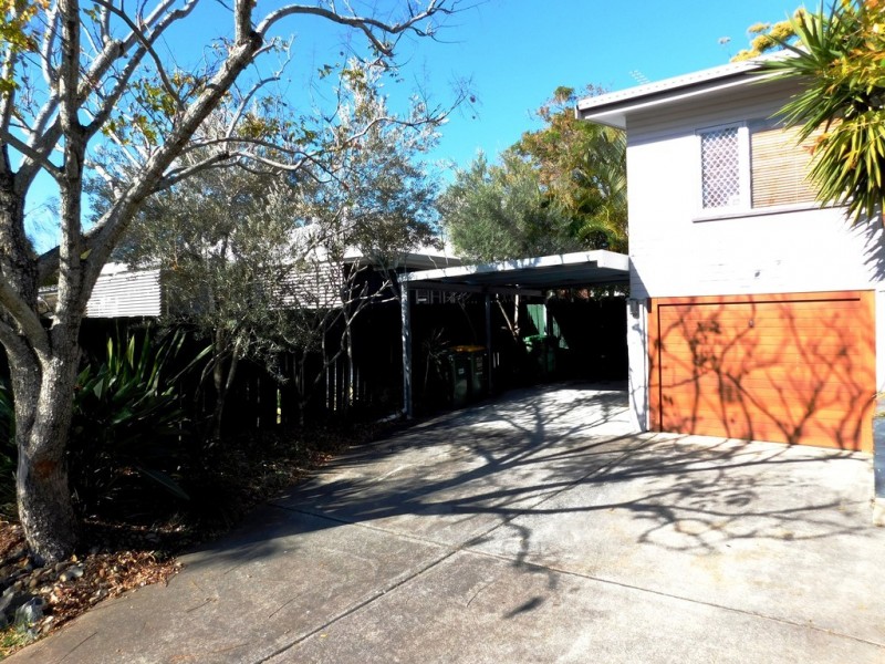 3 Echlin Street, Labrador QLD 4215