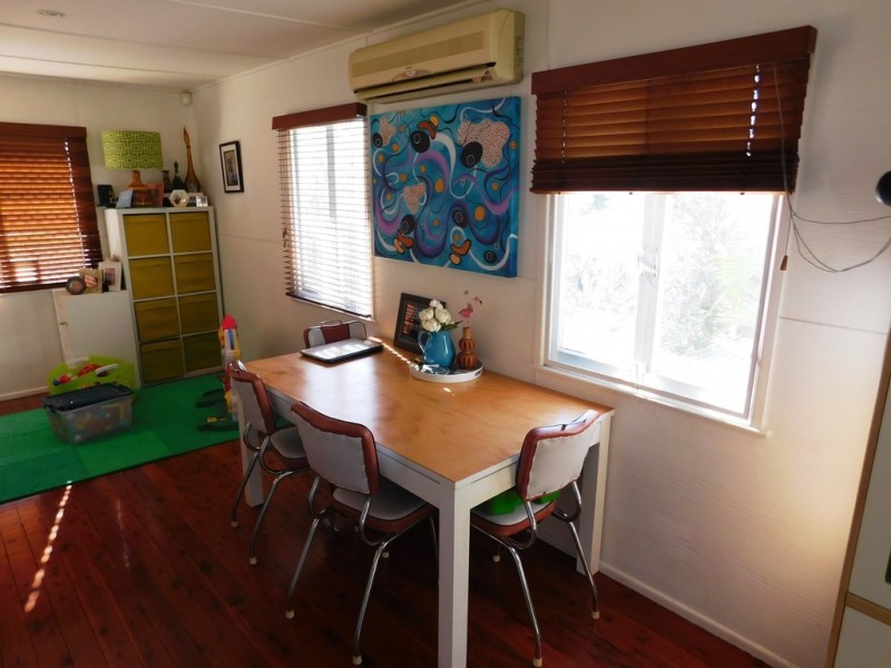 3 Echlin Street, Labrador QLD 4215