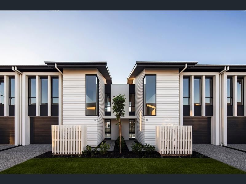 Hope Island QLD 4212