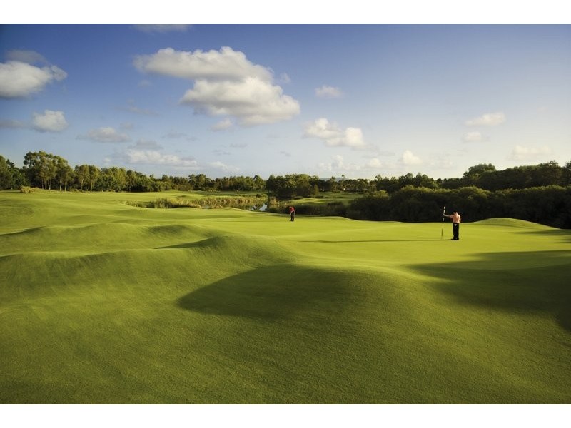 Hope Island QLD 4212