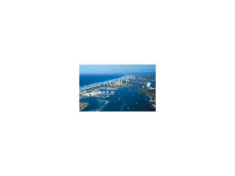 123 Falconer Street, Southport QLD 4215