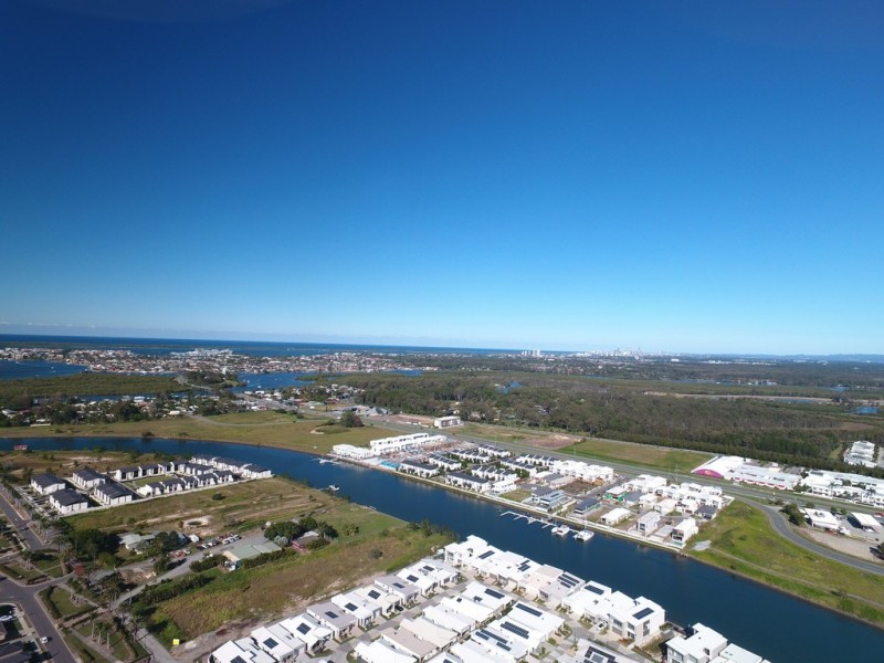 50 Broadwater Avenue, Hope Island QLD 4212