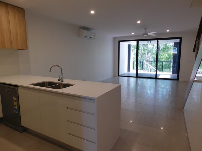 110 Florabella Drive, Robina QLD 4226