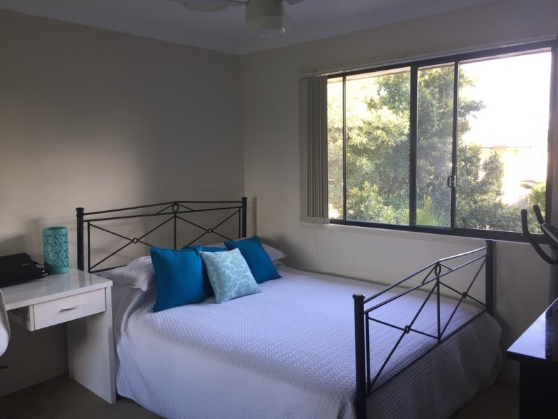 6/8 Gordon Street, Labrador QLD 4215