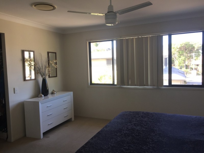 6/8 Gordon Street, Labrador QLD 4215