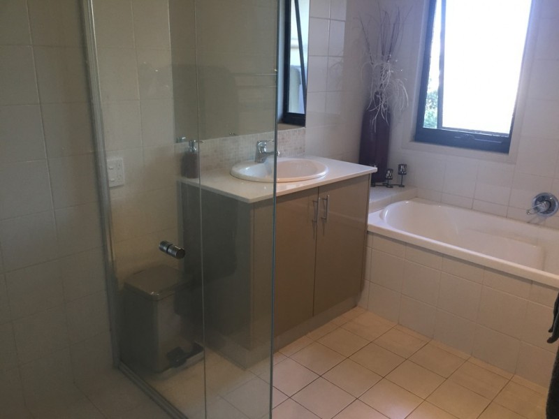 6/8 Gordon Street, Labrador QLD 4215