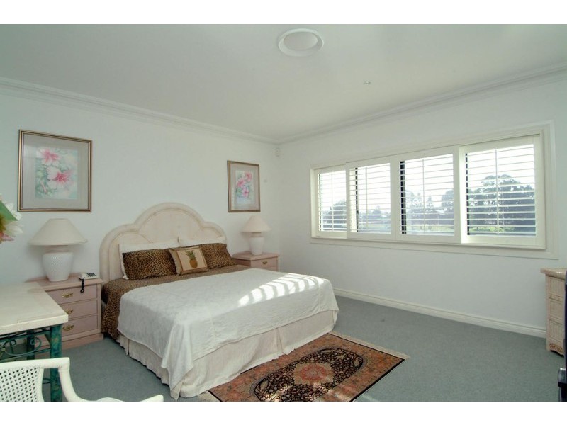 Broadbeach Waters QLD 4218