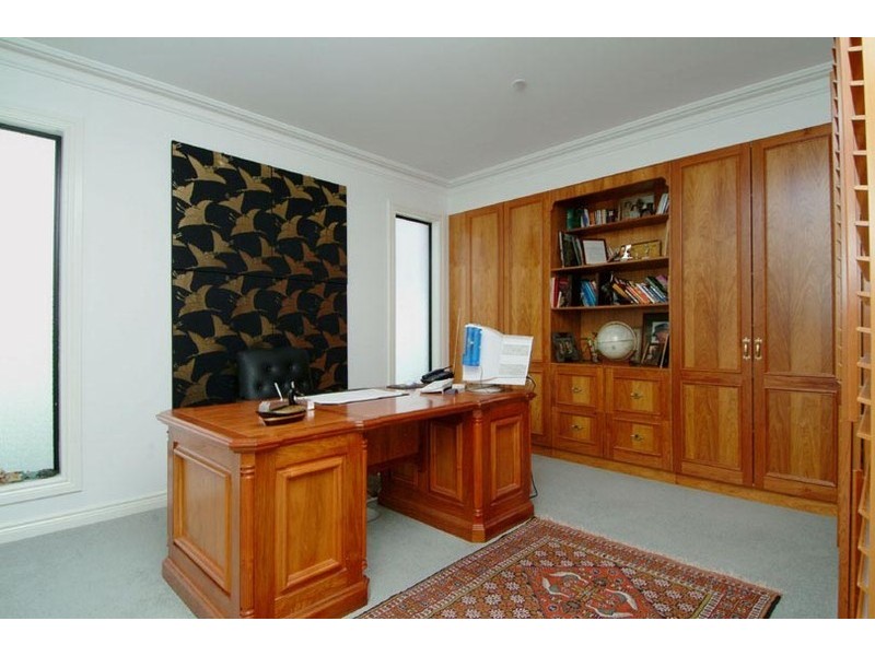 Broadbeach Waters QLD 4218
