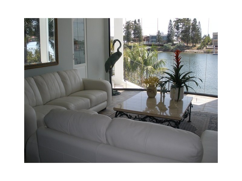 Broadbeach Waters QLD 4218