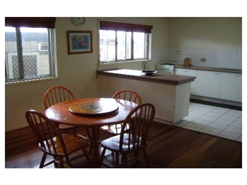 6 Woomera Court, Southport QLD 4215