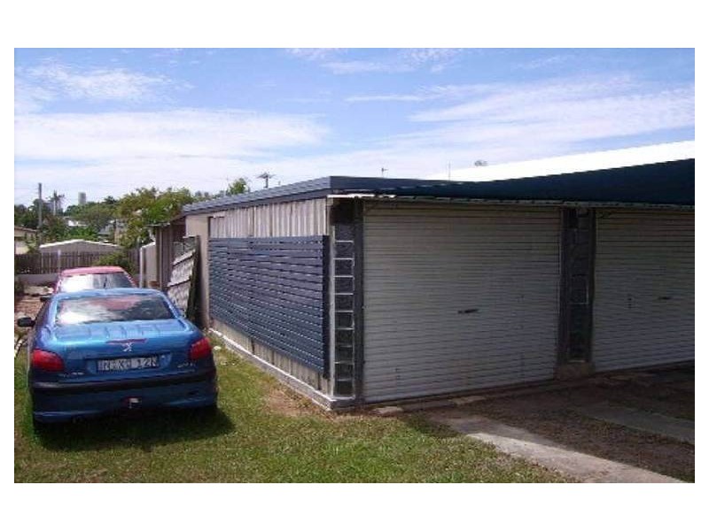 6 Woomera Court, Southport QLD 4215