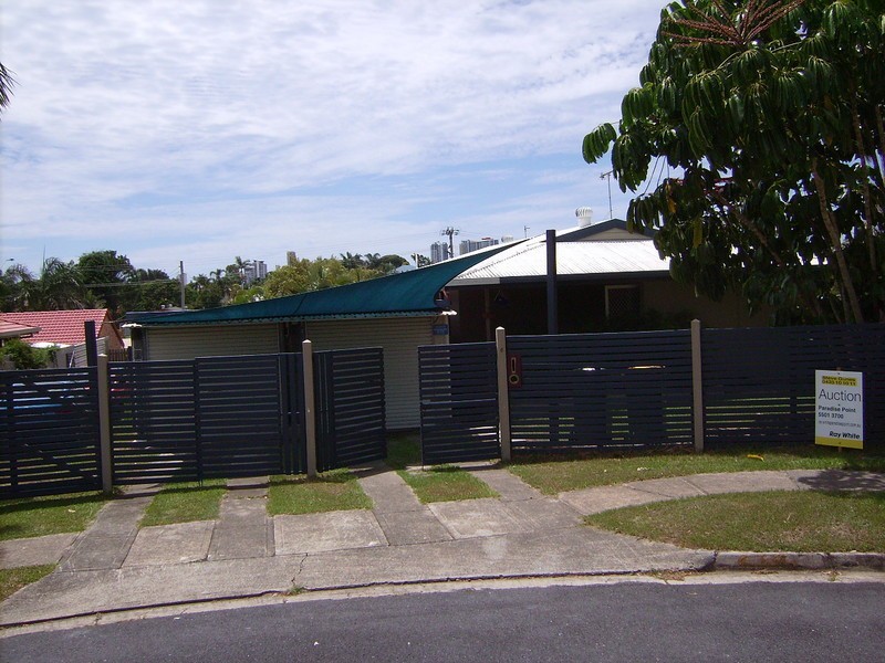 6 Woomera Court, Southport QLD 4215