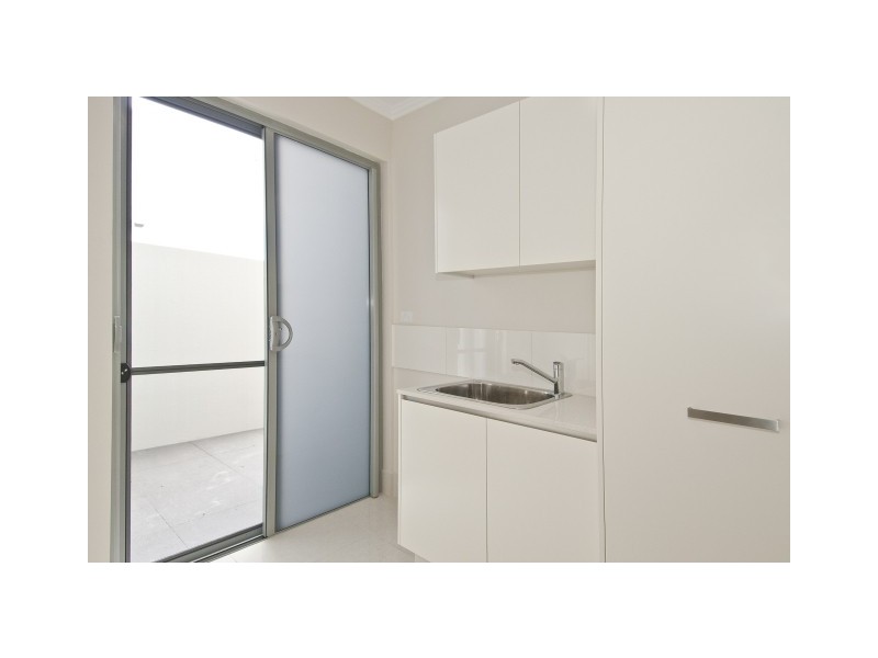 5/114 The Esplanade, Paradise Point QLD 4216