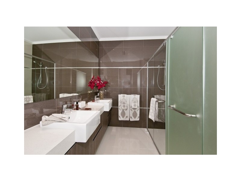 5/114 The Esplanade, Paradise Point QLD 4216