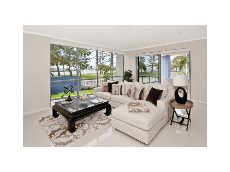 5/114 The Esplanade, Paradise Point QLD 4216