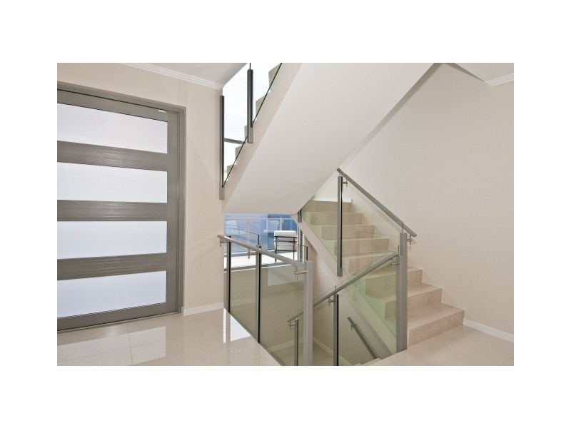 5/114 The Esplanade, Paradise Point QLD 4216