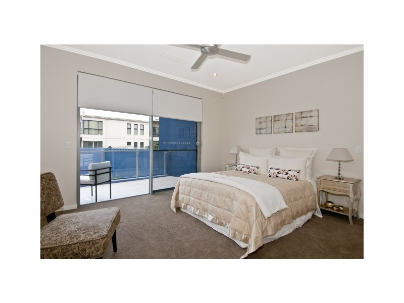 5/114 The Esplanade, Paradise Point QLD 4216