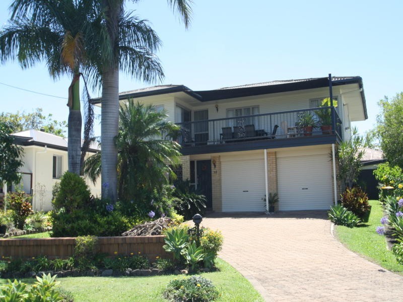 10 Beatty St, Southport QLD 4215