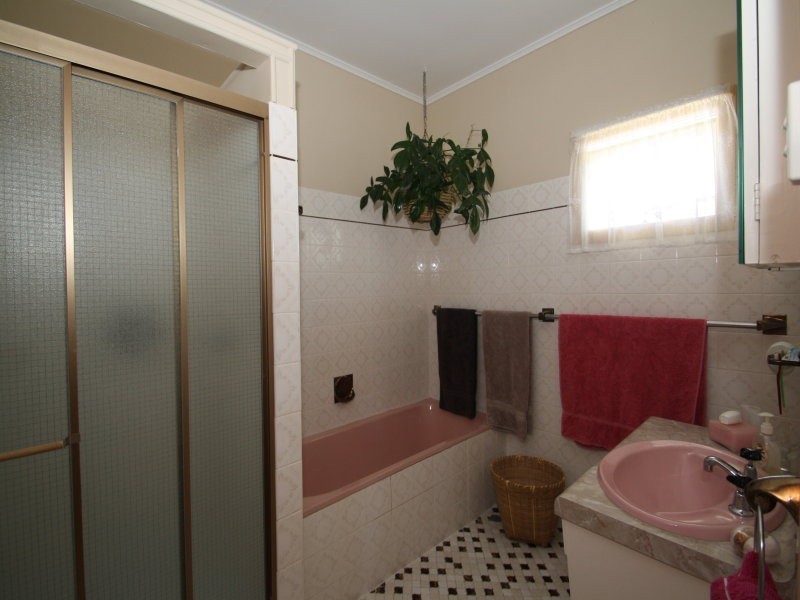 10 Beatty St, Southport QLD 4215